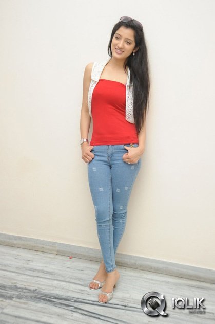 Richa-Panai-at-Chandamama-Kathalu-Preview-Meet